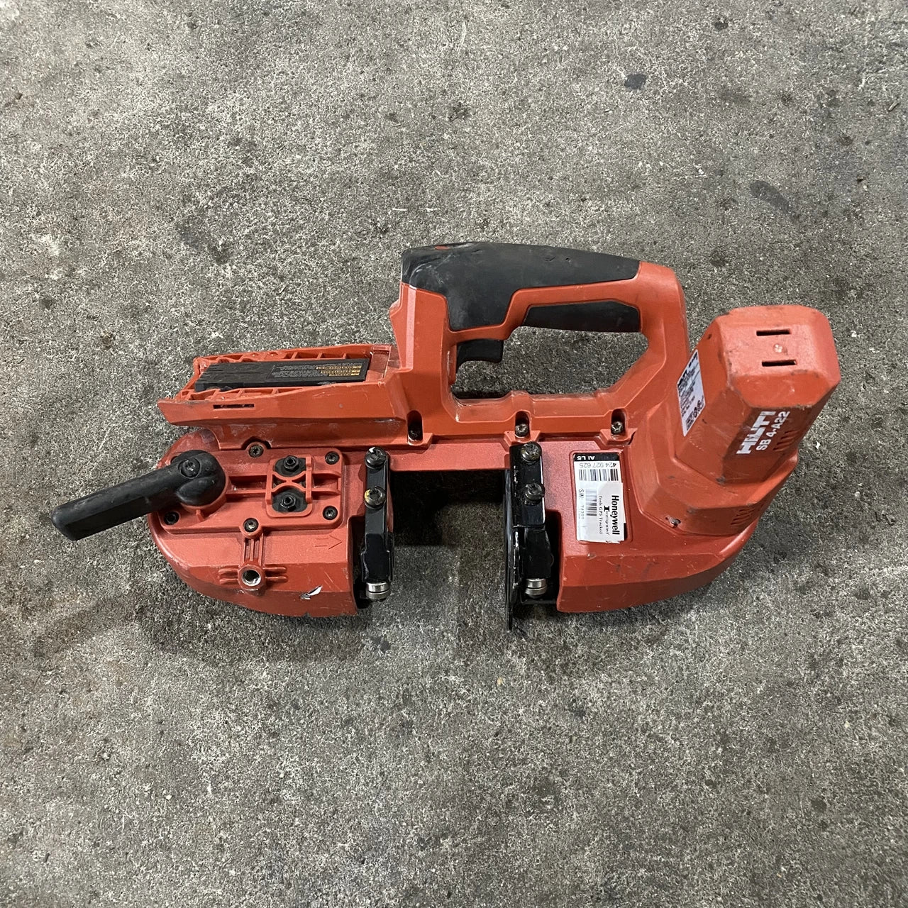 HILTI Cordless Band Saw SB 4-A22 Body Only by HILTI