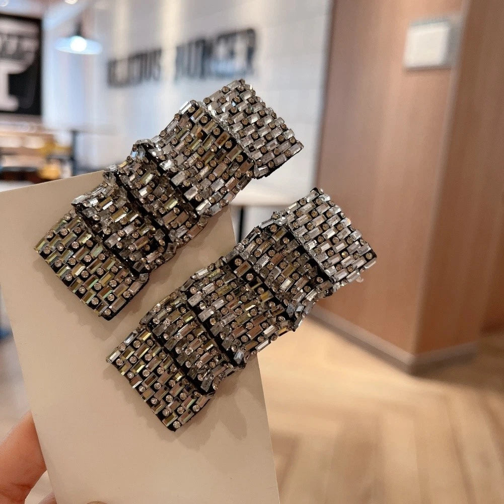 Folded Bb Hair Clip For Women With Rhinestone Detailing Elegant