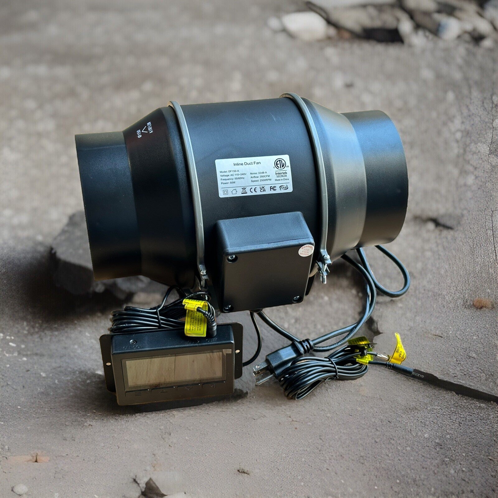 Handheld Electric Pipe Threader with NPT Dies by Unbranded