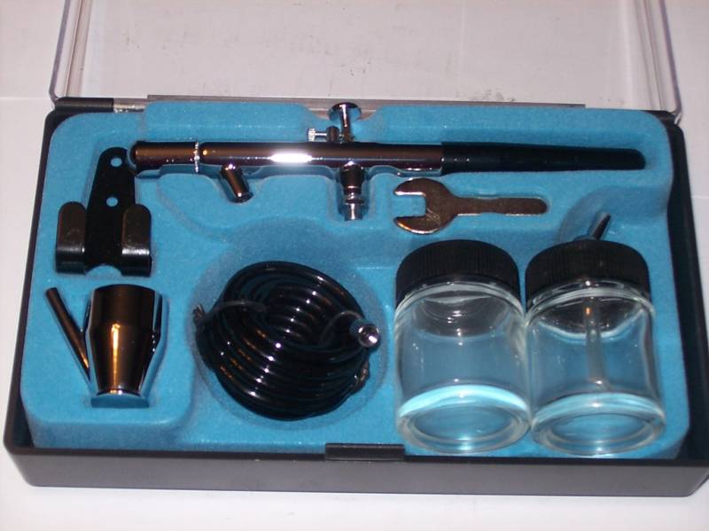 Cal-Hawk Professional Air Brush Kit - Double Action by Cal-Hawk