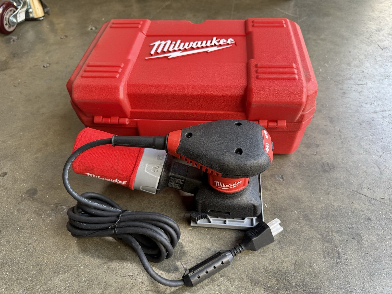 Milwaukee 1/4" Sheet Electric Orbital Sander Kit 6020-21 NIB