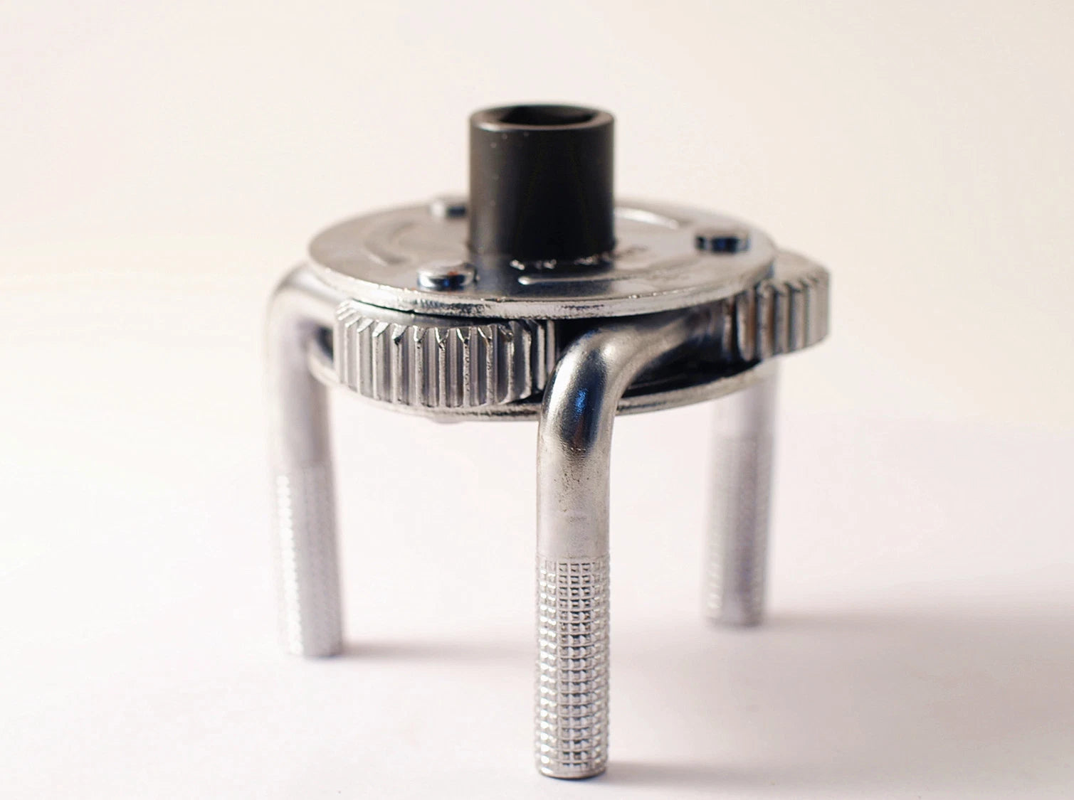 3/8"+1/2" Dr. Adjust Three Jaw Leg 2-way Oil Filter Wrench Remover
