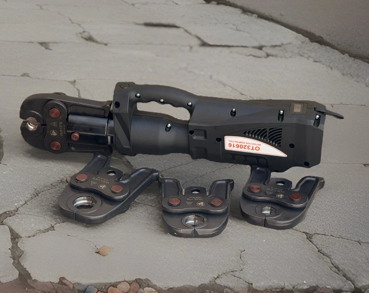 Cordless Hydraulic 4 Ton Pro Press Pipe Crimping Tool 1/2" 3/4" 1"