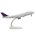1/300 Scale 20cm Delta B747 Alloy Plane Model Airplane Souvenir