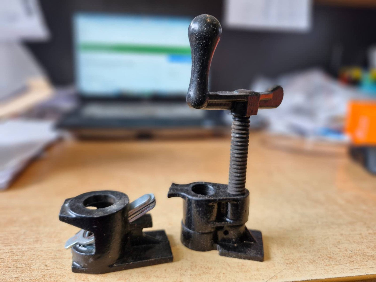 Clearance 2-Pack 1/2" Standing Pipe Clamps Gluing & Stabilizing