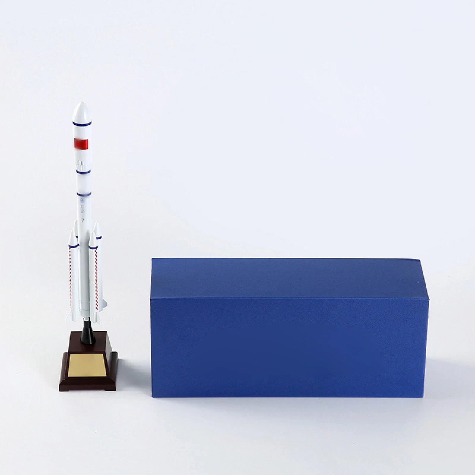1:200 Cz-7 Long March 7 Rocket Model Simulation | Built Supply Co